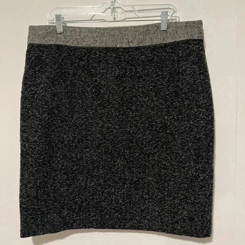 Liz Claiborne Knee Length Pencil Wool Skirt J6